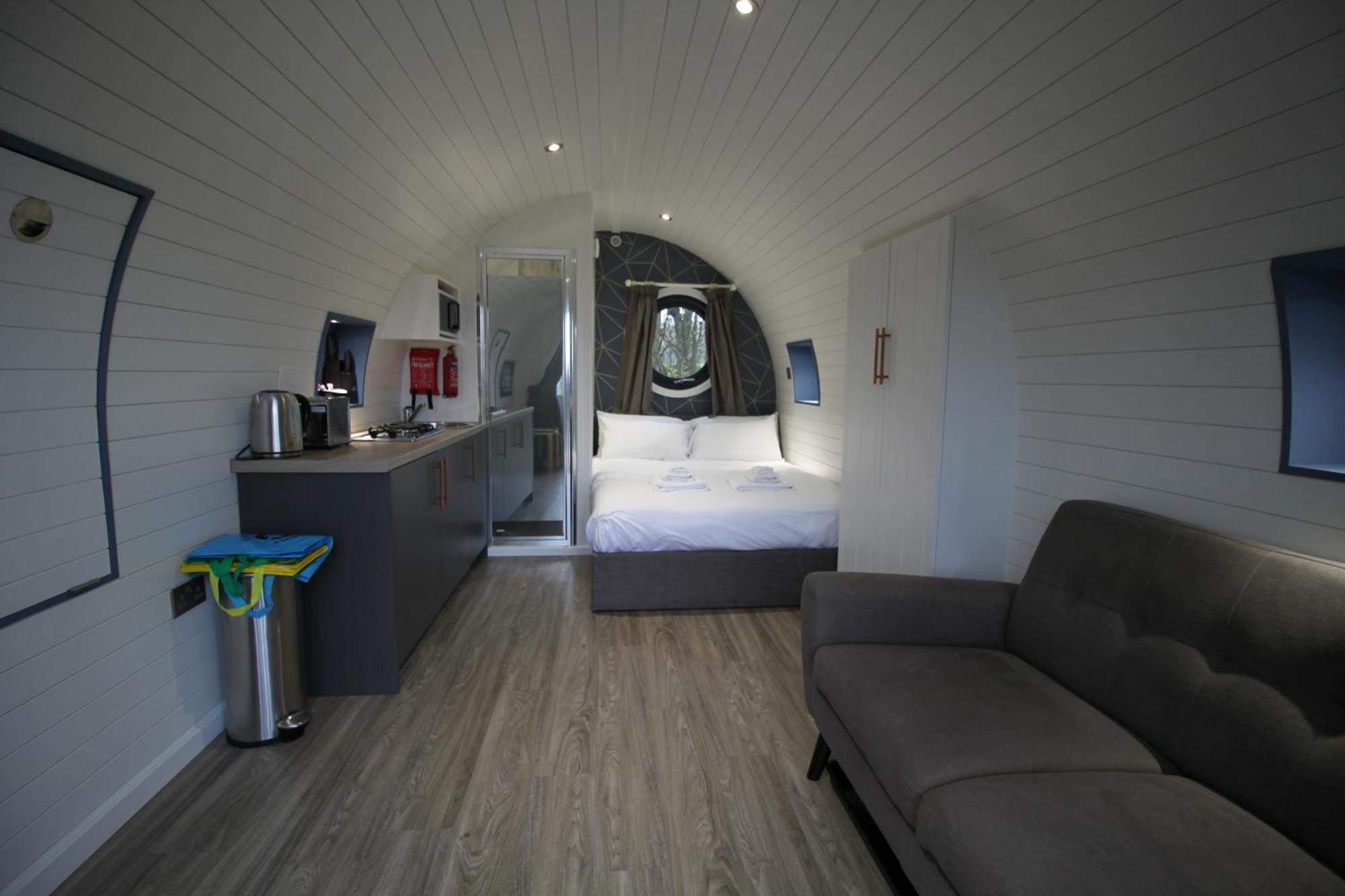 Отель High Oaks Grange - Glamping Пикеринг Номер фото